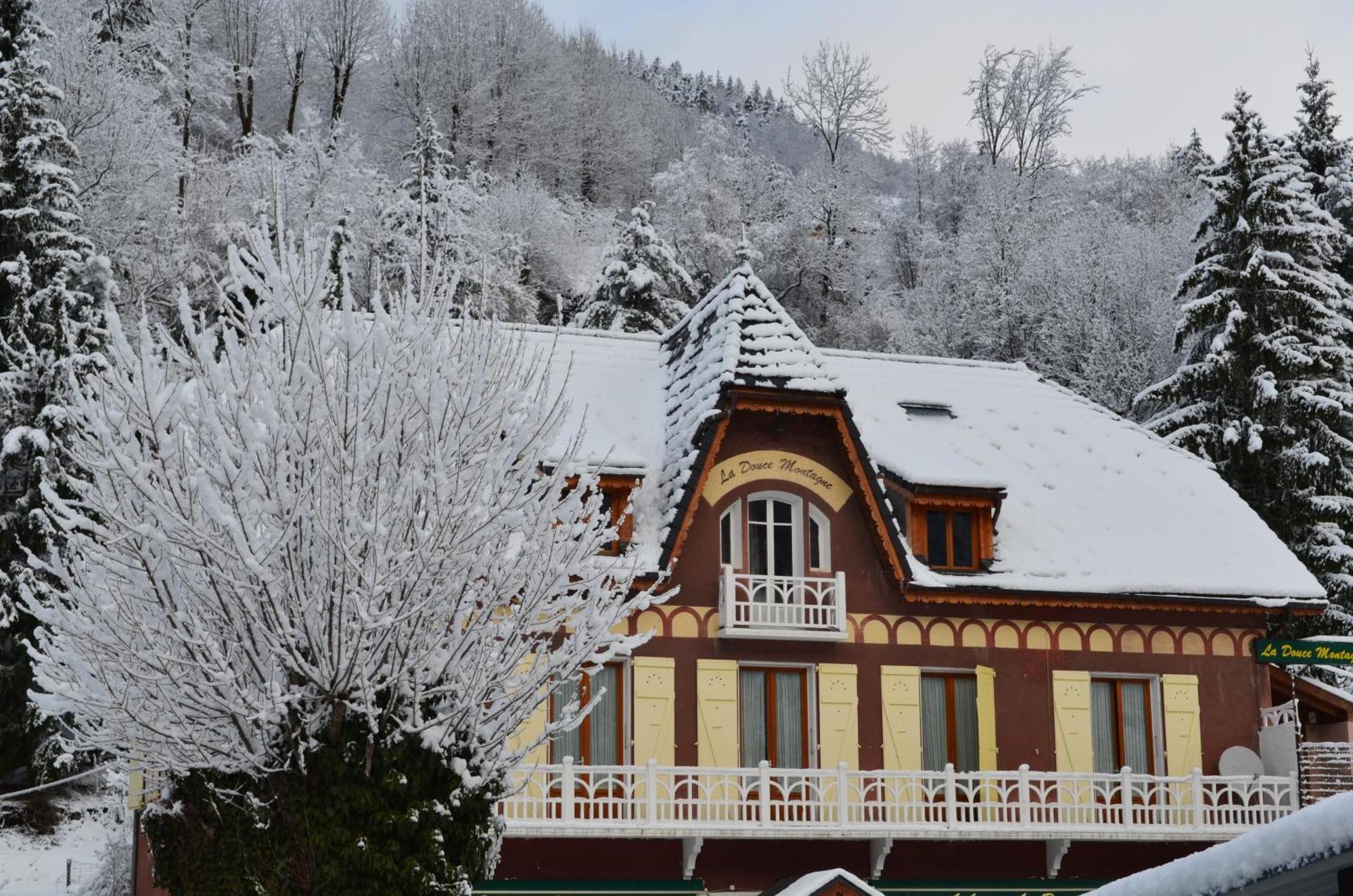 Auberge La Douce Montagne Allemont Exterior foto