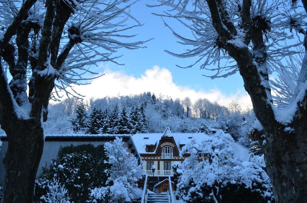 Auberge La Douce Montagne Allemont Exterior foto